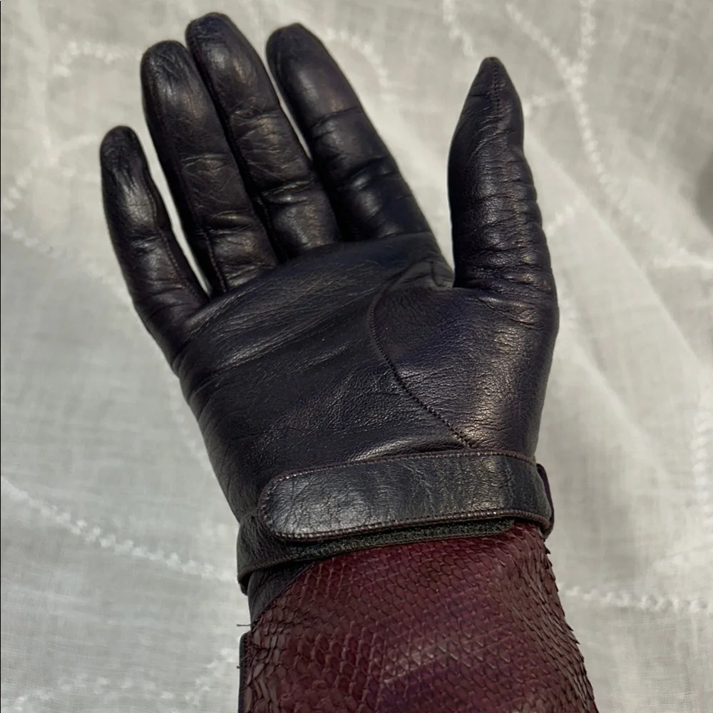 Handmade snake skin and natural leather soft buttery gloves